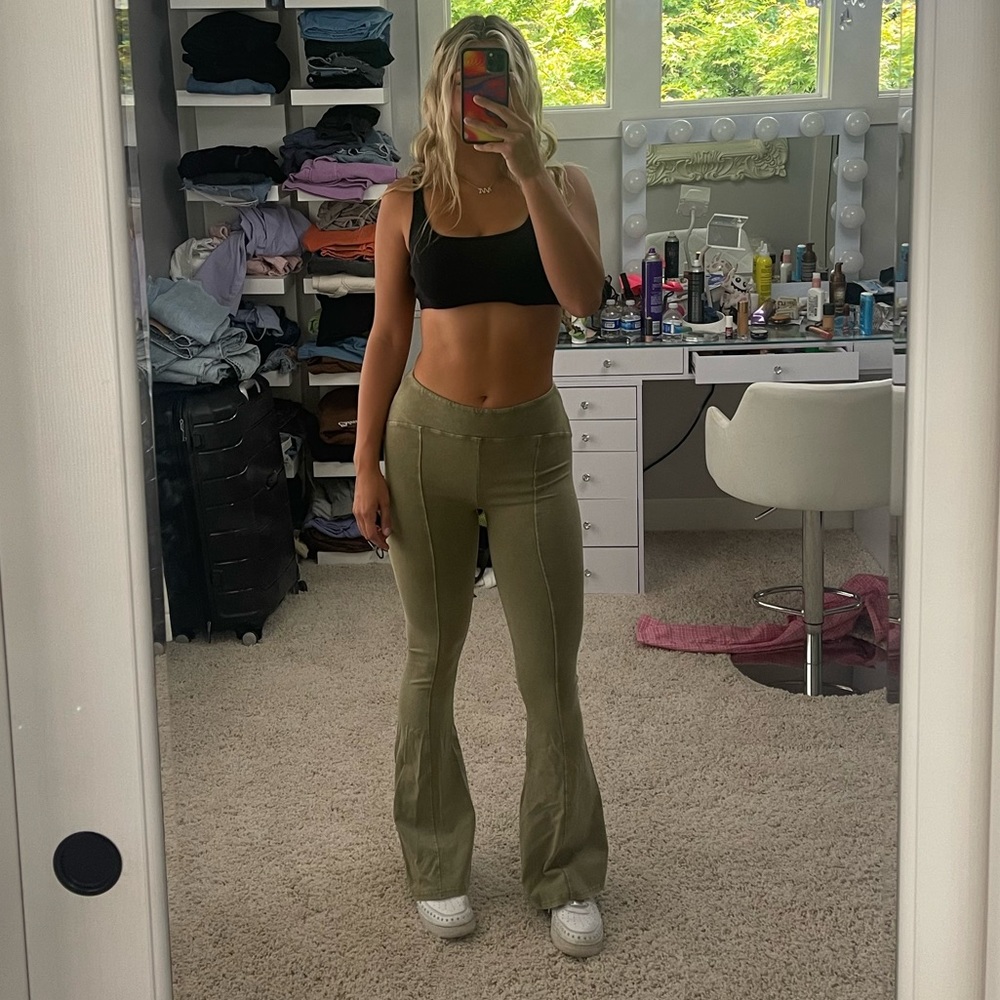 Urban outfitters pants - perfect condition!!